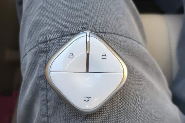 Used Wuling Bingo S 2025 Model 325km Deluxe Edition