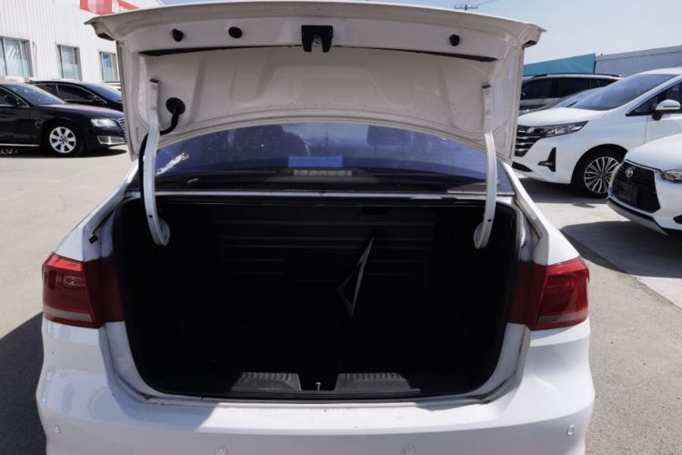 Used Volkswagen Santana 2013 1.4L Manual Fashion Edition
