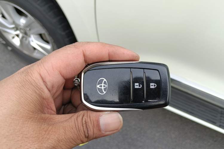 Used Toyota Land Cruiser  Vehicle Key