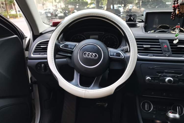 Used Audi Q3 2016 30 TFSI Fashion Model
