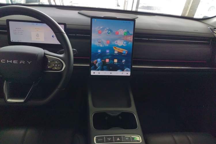 Used Chery Tiggo 7 C-DM 2025 1.5T 120KM Luxury Trim
