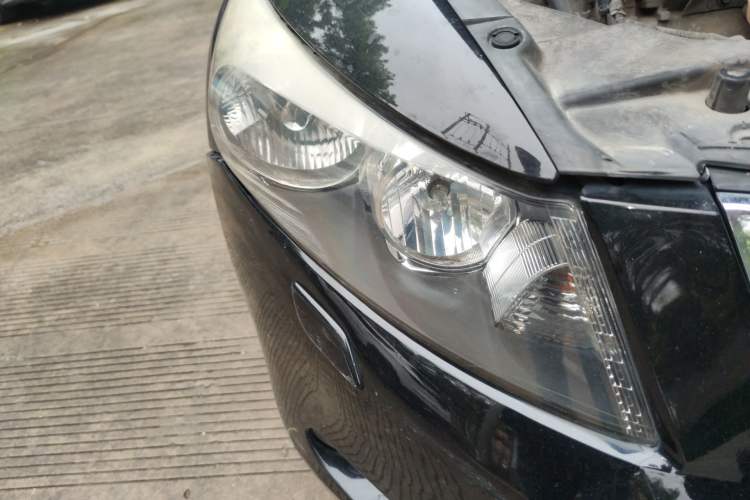 Used Honda Accord 2010 2.0L EX Right Front Headlight