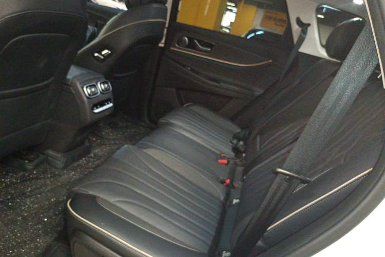 Used Chery Tiggo 9 2023 2.0T Dual-Clutch Two-Wheel Drive Luxury Edition 7 Seats
