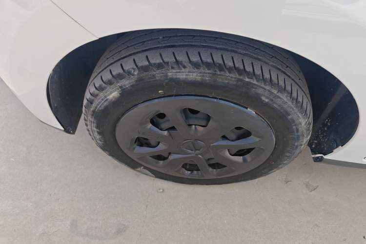 Used JMEV Xiao Qilin 2022 Heart-Pounding Edition Left Front Wheel Hub