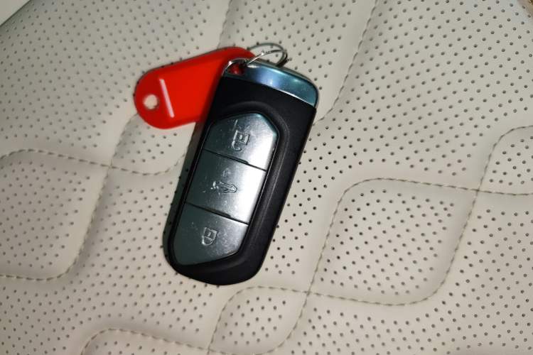 Used VOYAH FREE 2022 DNA Pure Electric Model