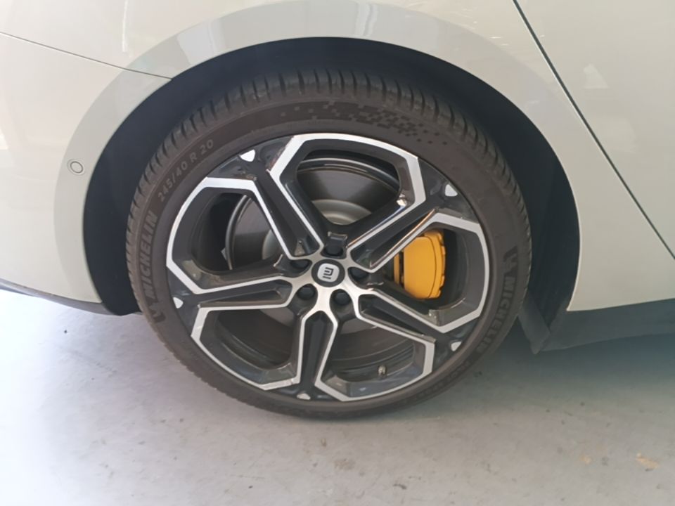 Xiaomi Auto SU7 2024 Rear-Drive Long-Range Intelligent Driving Version — снимка 11