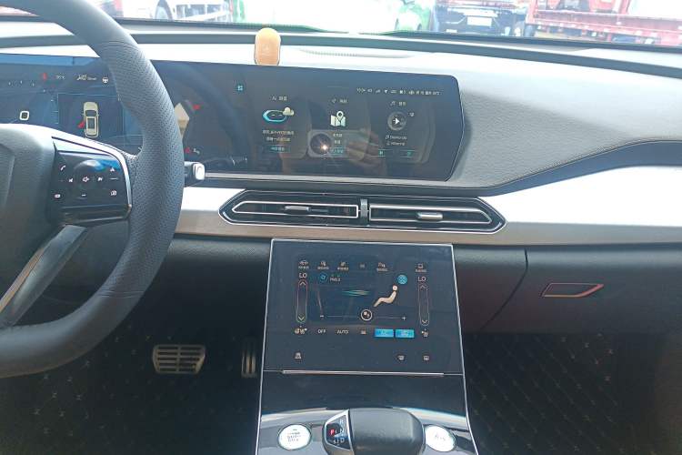 Used BAIC Beijing X7 2020 1.5TD DCT Leading Edition Audio And AC Panel