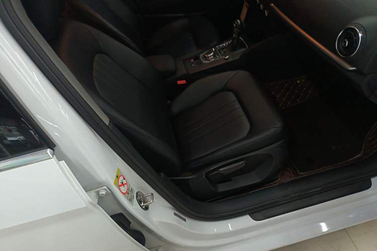 Used Audi A3 2019 Limousine 35 TFSI Ambition China V