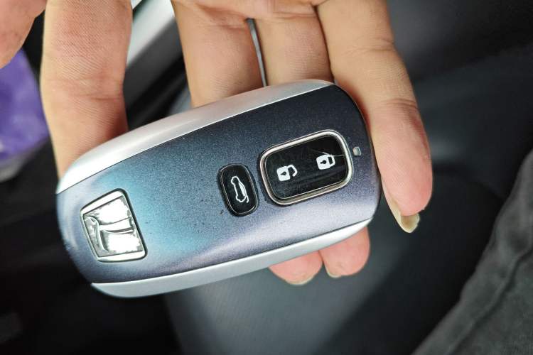 Used Luxgen U6 SUV 2014 1.8T ZhiZun Model