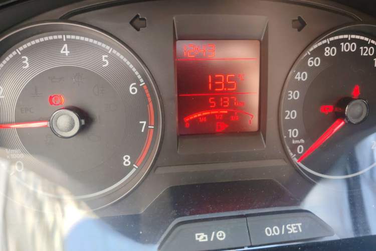 Used Volkswagen Santana 2021 1.5L Manual Fashion Edition Odometer Close Up