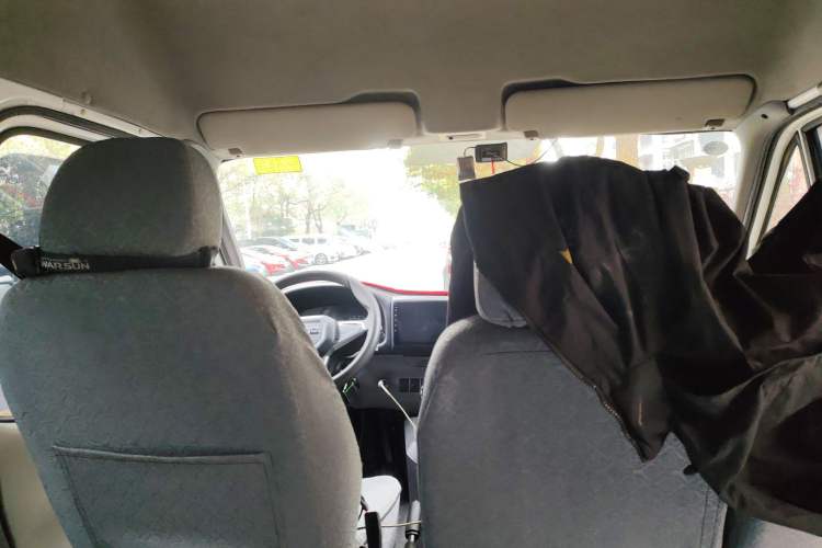 Used JMC Transit 2019 2.8T Commercial Version Short Wheelbase Mid-Roof 6-Seater China VI JX493