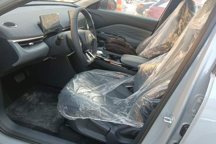 Used ARCFOX T1 2025 Model 320 PRO
