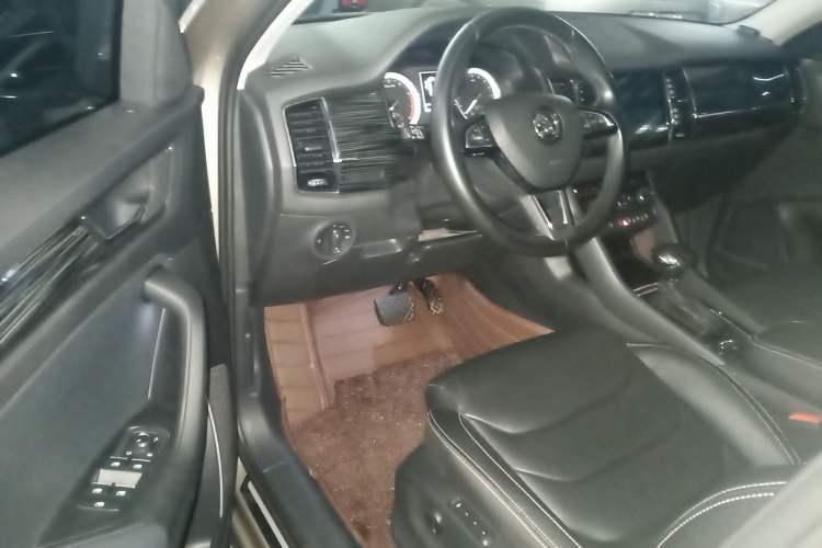 Used Skoda Kodiaq 2018 Facelifted TSI330 5-Seater Two-Wheel-Drive Luxury Enjoyment Edition