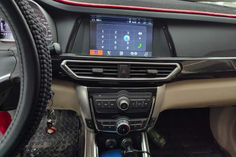 Used Zotye Domy X5 2017 Value Edition 1.6L Manual Fashion Model
