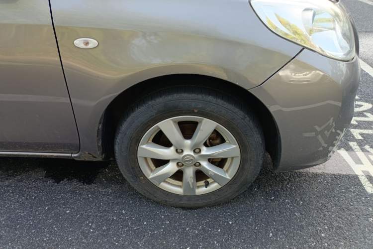 Used Nissan Sunny 2011 1.5XL CVT Luxury Edition Right Front Wheel Hub