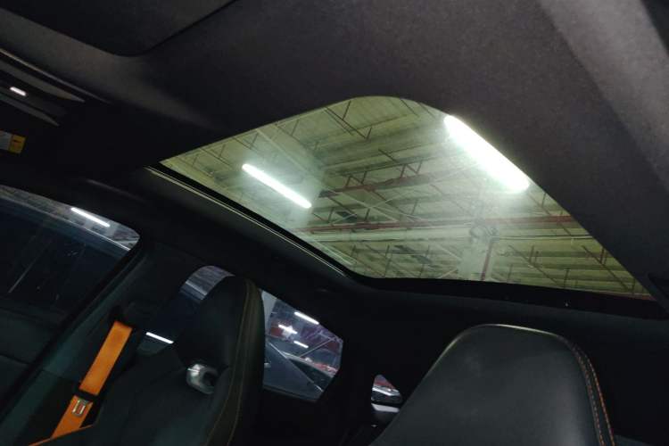 Used Changan UNI-V 2024 1.5T High-Energy Version
