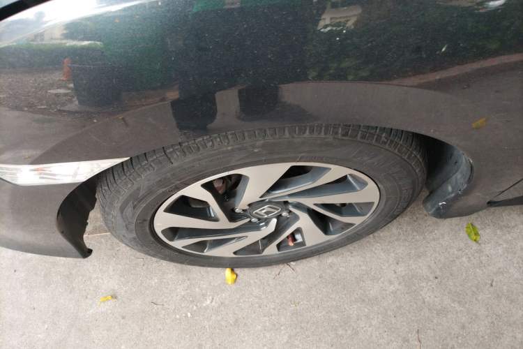 Used Honda Civic 2016 220TURBO CVT Luxury Edition Exterior 4