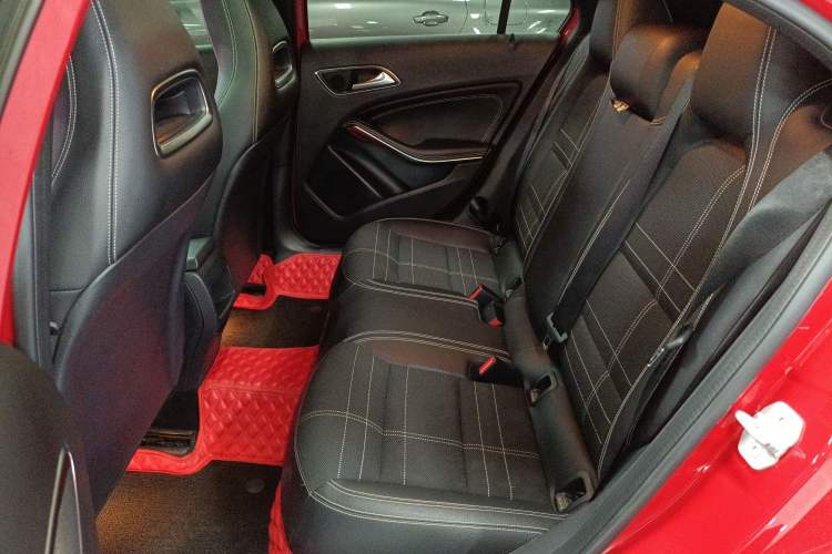 Used Mercedes-Benz A-Class 2015 A 200 Fashion Model Left Rear Seat