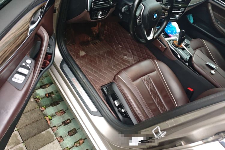 Used BMW 5 Series 2019 Facelifted 530Li Leading Edition Luxury Package Driver Seat