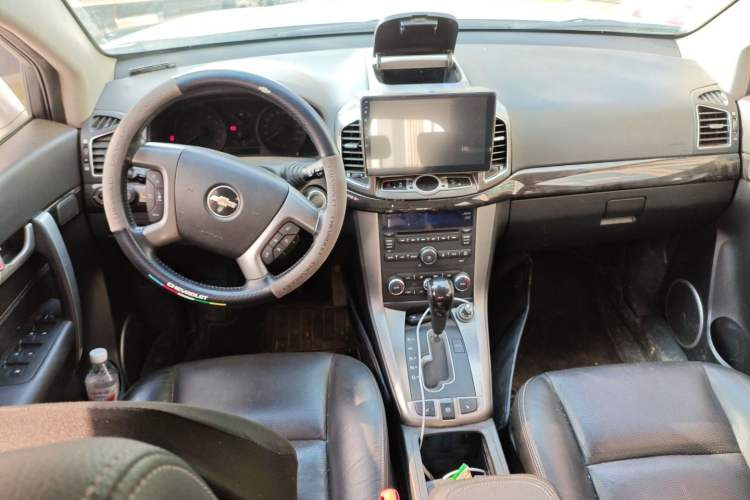 Used Chevrolet Captiva 2014 2.4L 4x4 Flagship Edition 7 Seats
