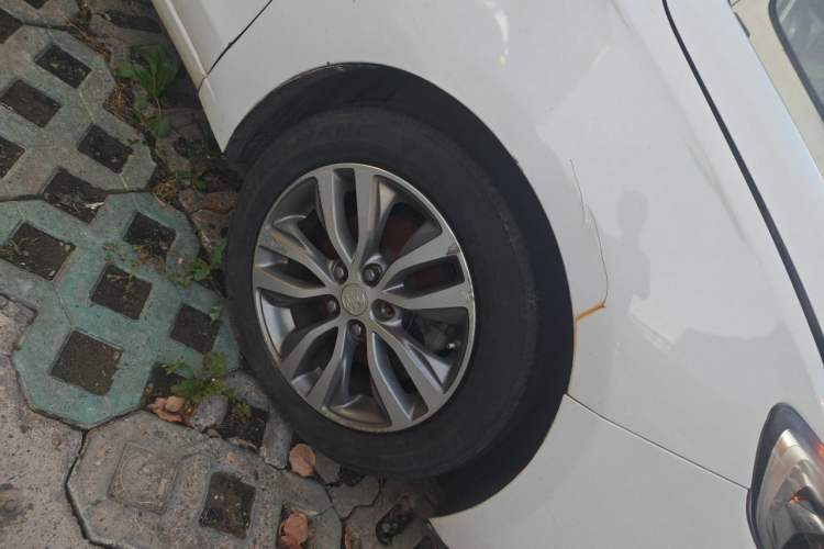 Buick GT 2019 18T Automatic Connected Elite Model China V Standard usata