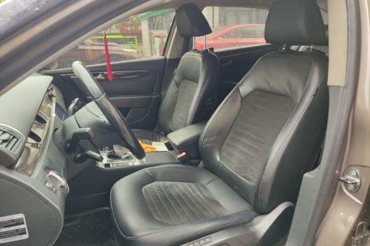 Used Volkswagen Magotan 2012 Facelift 1.8TSI Prestige Model Left Front Seat