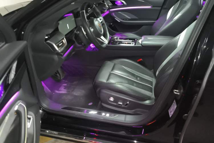 Used Hongqi H6 2023 2.0T ZhiShang Version
