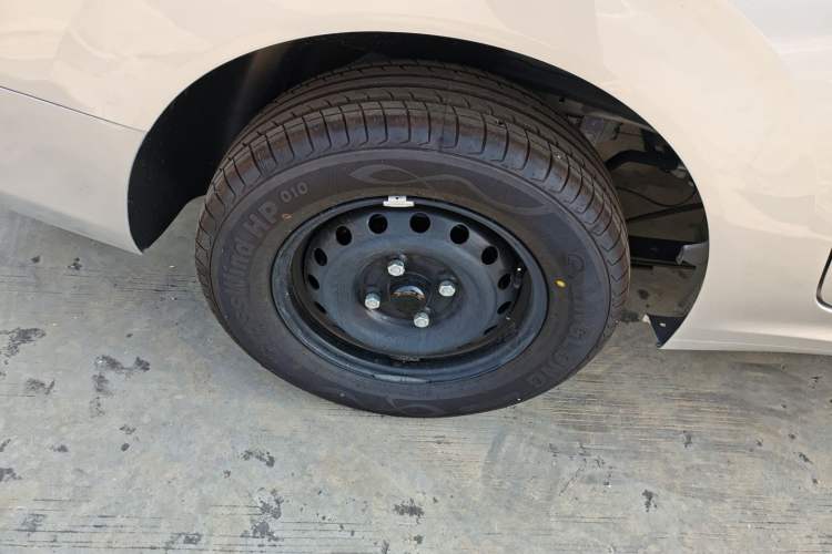 Used Wuling Hongguang New Energy 2025 Extended-Range Hybrid 50 km Standard Version
