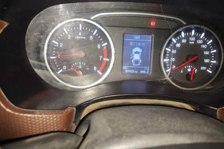 Used Great Wall Wingle 6 2017 2.4L Gasoline 4x4 Elite Version 4G69
