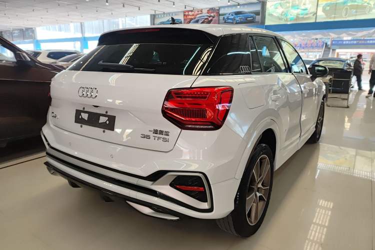 Used Audi Q2L 2022 35 TFSI Fashion Dynamic Model Rear Right 45 Deg