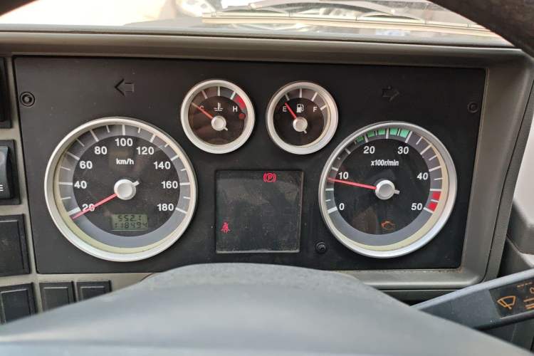 Used Iveco Daily 2014 2.5T-A35 NJ6484ACM47Z4