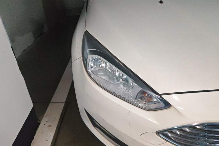 Used Ford Focus 2015 Sedan 1.6L Automatic Trend Model