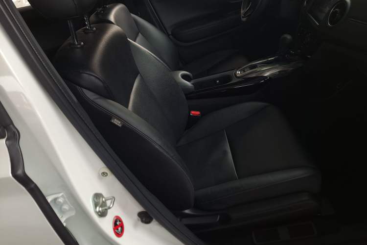 Used Honda XR-V 2021 1.5L CVT Comfort Version Right Front Seat