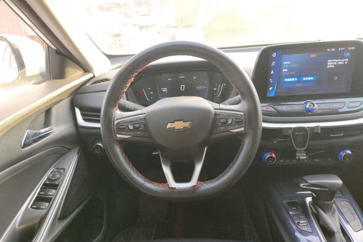 Used Chevrolet Menlo 2022 Mickey Kung Fu Edition
