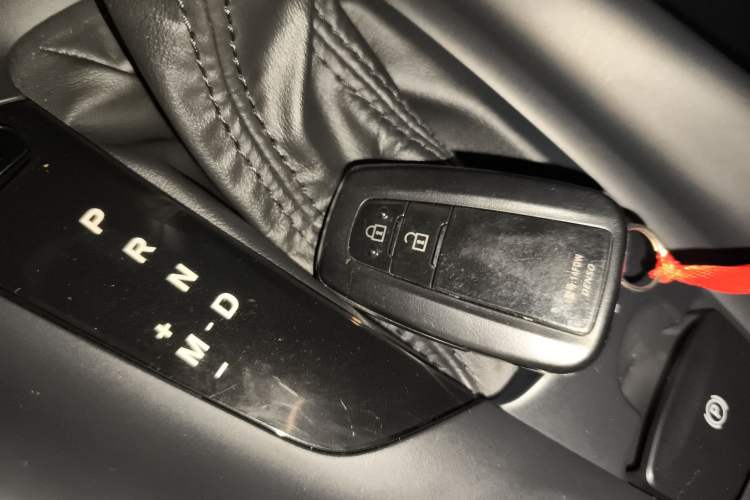 Used Toyota IZOA 2021 2.0L Enjoy Edition
