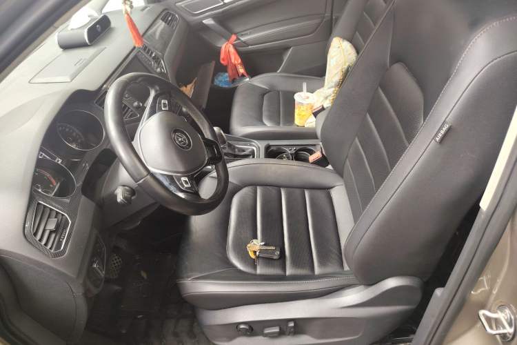 Used Volkswagen Golf Sportsvan 2016 230TSI Automatic Luxury Version