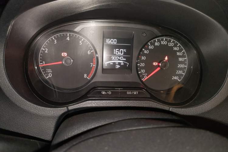 Used Volkswagen Polo 2016 1.4L Manual Fashion Model
