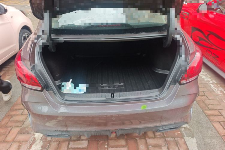 Used MG 5 2021 180 DVVT CVT Youthful Style Edition
