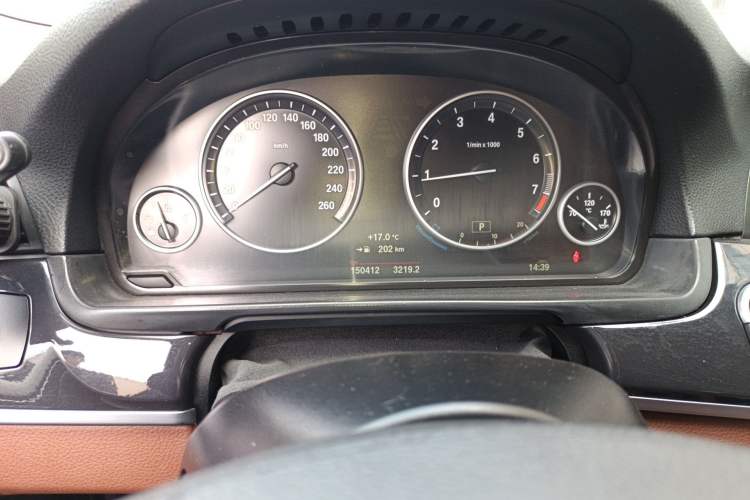 Used BMW 5 Series 2014 520Li Elegant Model