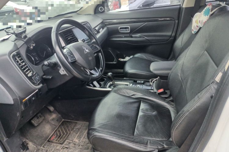 Used Mitsubishi Outlander 2018 2.4L 4x4 Elite Edition 5 Seats
