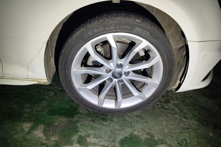 Used Audi A4L 2019 40 TFSI Fashion Edition China VI Emission Standard
