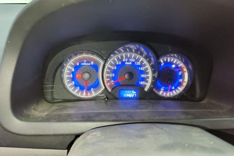 Used Suzuki Wagon R 2015 1.4L Manual All-Around Upgrade Version
