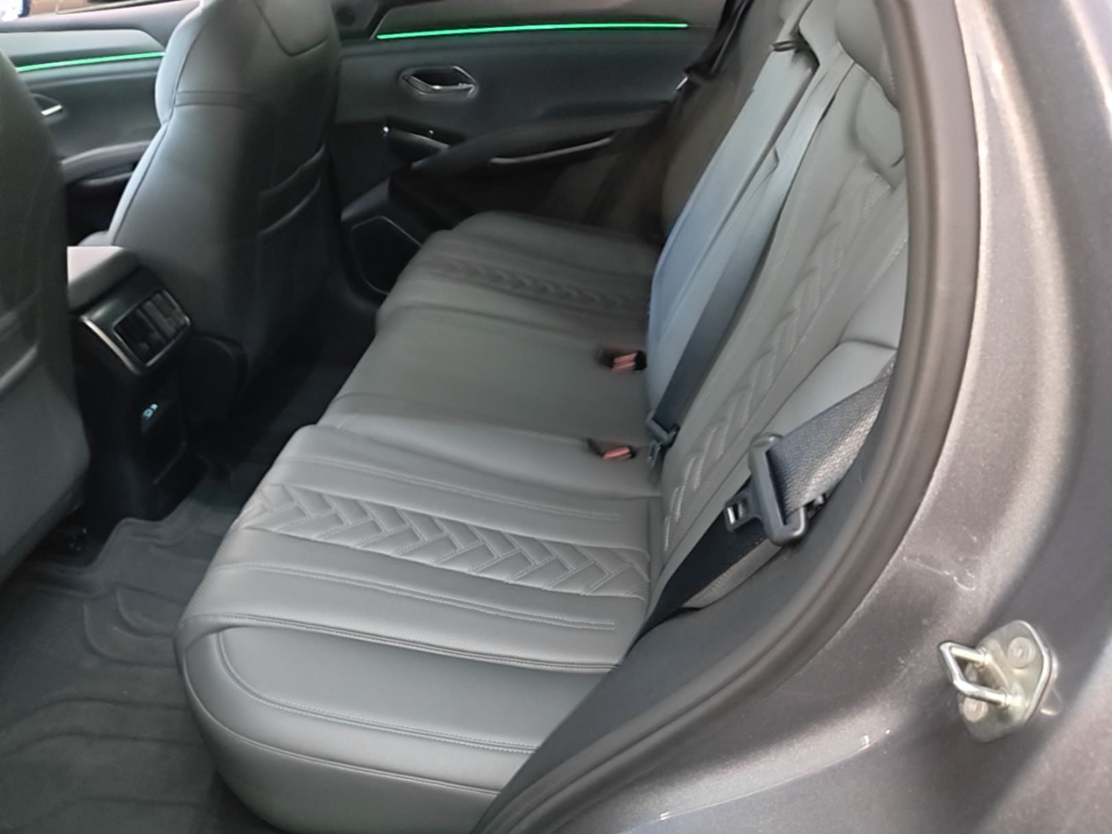 BYD Song L DM-i 2025 Intelligent Driving Version 160 km Beyond-Range Type — снимка 20