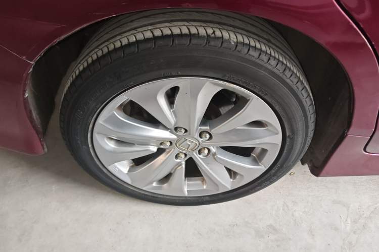 Used Honda Jade 2017 1.8L automatic Comfort version 5 seats