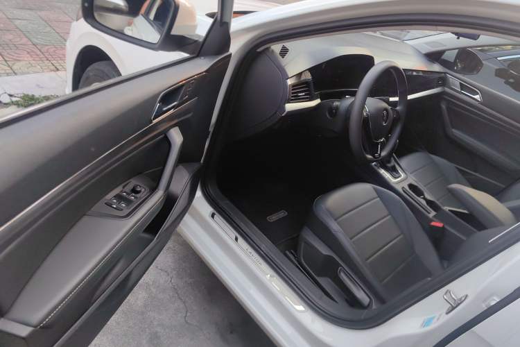 Used Volkswagen Lavida 2022 1.5L Automatic Comfort Edition Driver Seat