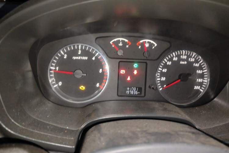 Used Great Wall Wingle 5 2013 2.8T European Version Two-Wheel Drive Elite Version Big Double-Cab GW2.8TC Instrument Cluster