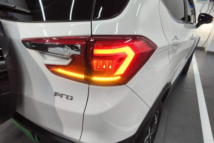 Used BYD Yuan Pro 2023 401 km Deluxe Version
