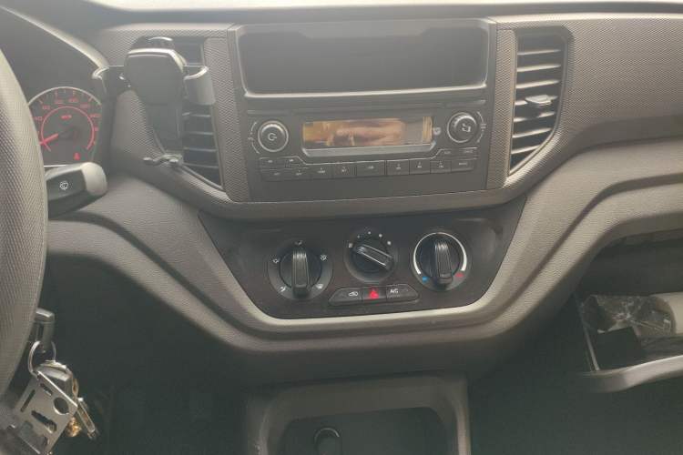 Used Wuling Hongguang V 2022 1.5L Jingqu Edition Electric-Assist LAR