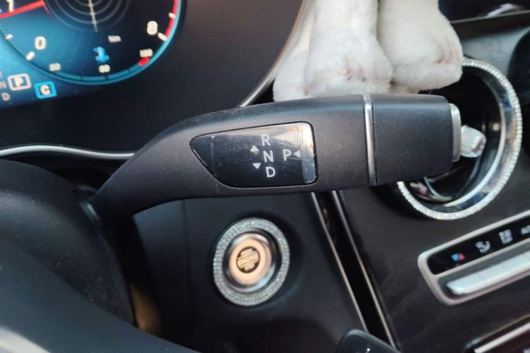 Used Mercedes-Benz C-Class 2019 Restyled C 260 L Sport Edition Gear Lever