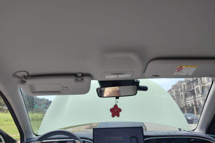 Used Geely Galaxy Geome 2025 UP 410km Exploration+ Edition
